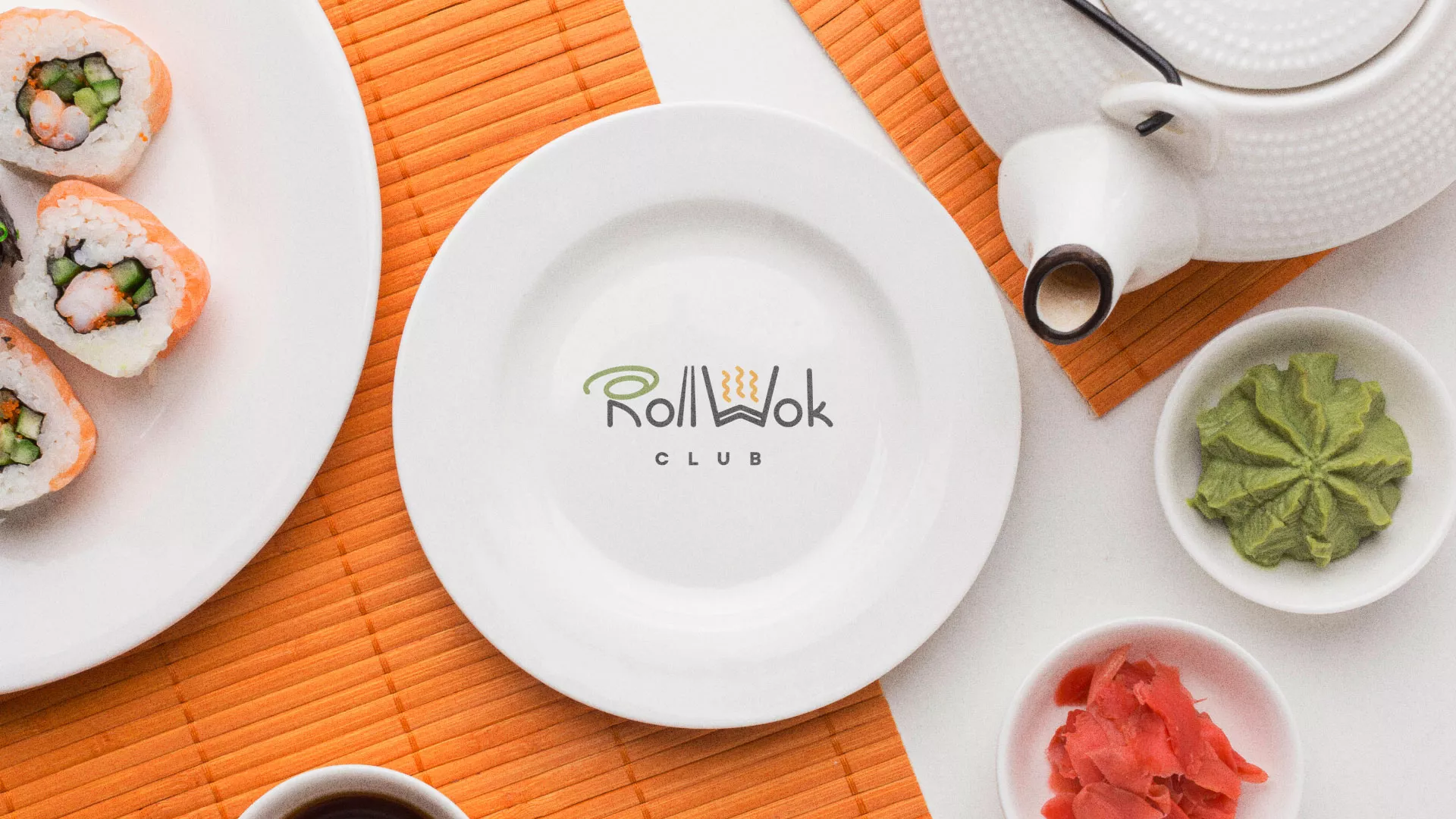 Разработка логотипа и фирменного стиля суши-бара «Roll Wok Club» в Багратионовске